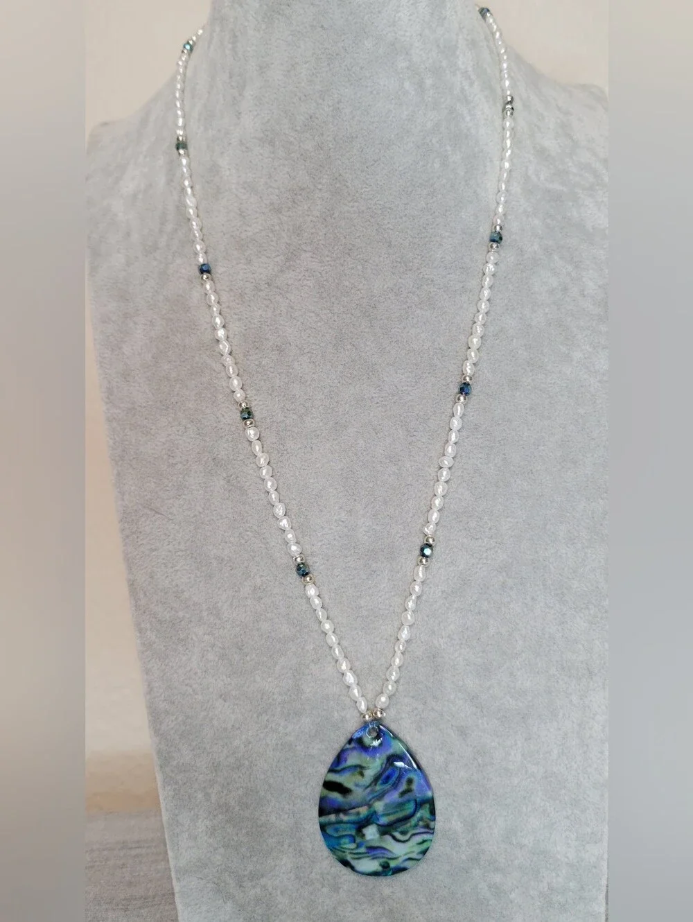 Stunning Artisan Abalone Shell Teardrop Pendant Freshwater Rice Pearl Necklace